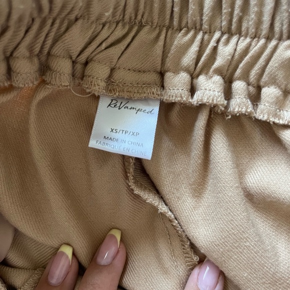 Beige Pants (tie in front) - Picture 5 of 5